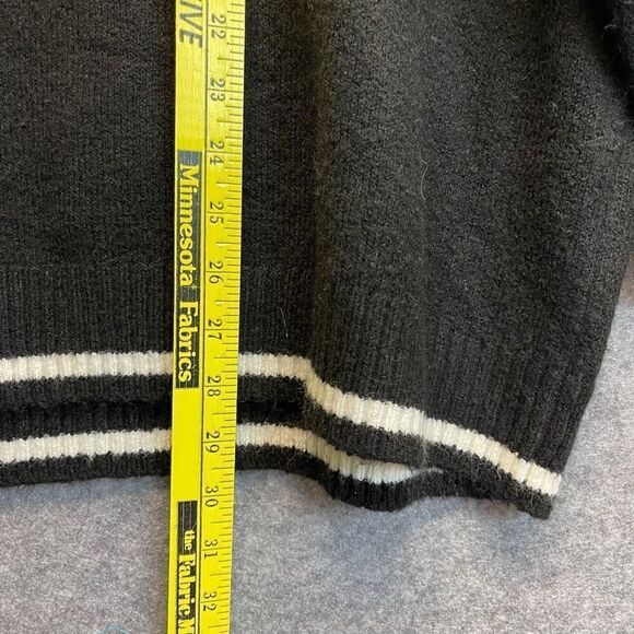 TORRID Sweater Size 2X Black Red Sequin Plaid Lips Crew Neck Pullover Festive - Picture 11 of 16